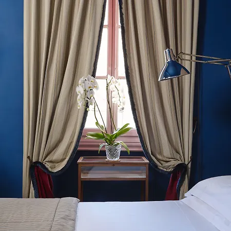 מלון Casa Howard - Residenza D'epoca 3*