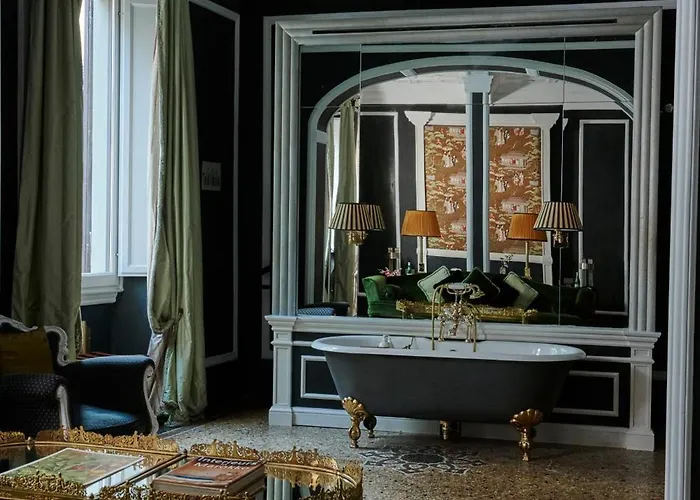 Casa Howard - Residenza D'epoca 3*